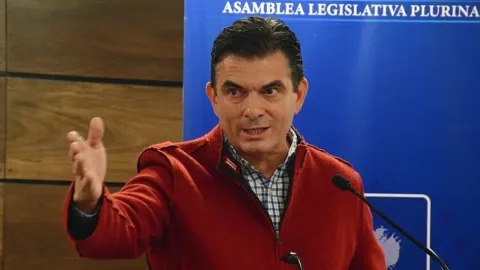 Senador y precandidato presidencial Rodrigo Paz Pereira.