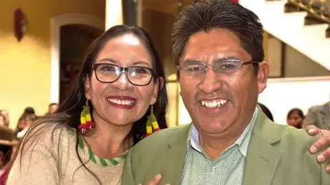 Feliz Patzi y su exesposa Maziel Terrazas, crearon la organización política MTS.