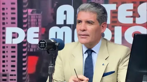 John Arandia, periodista.