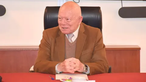 Óscar Hassenteufel, presidente en ejercicio y vicepresidente del TSE.