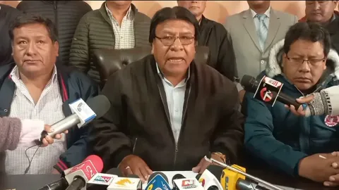 Dirigentes de Choferes Primero de Mayo de la ciudad de El Alto.